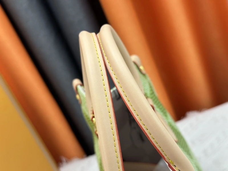 LV Shopping Bags 4233H-0303