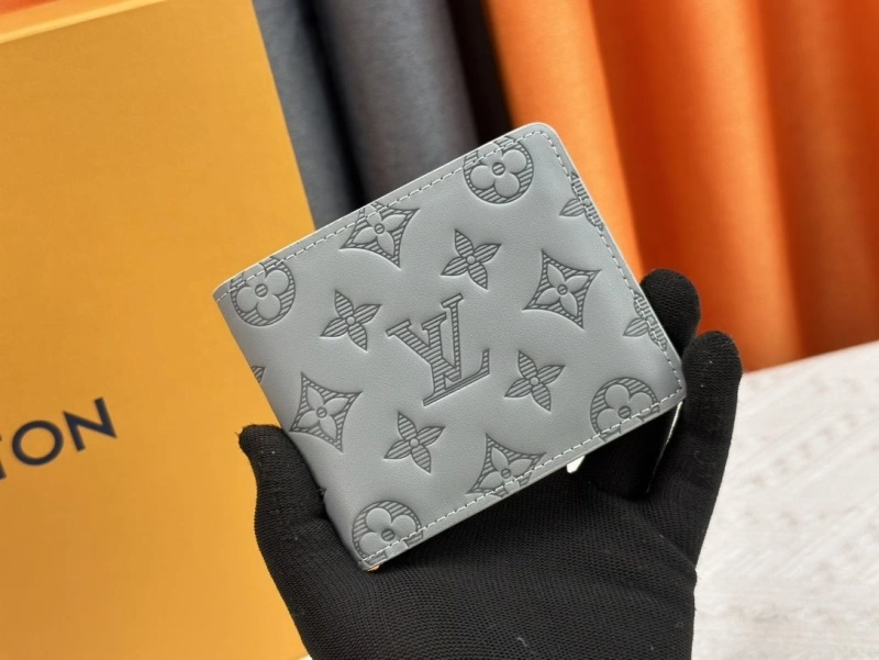 LV Wallets 4233H-0347