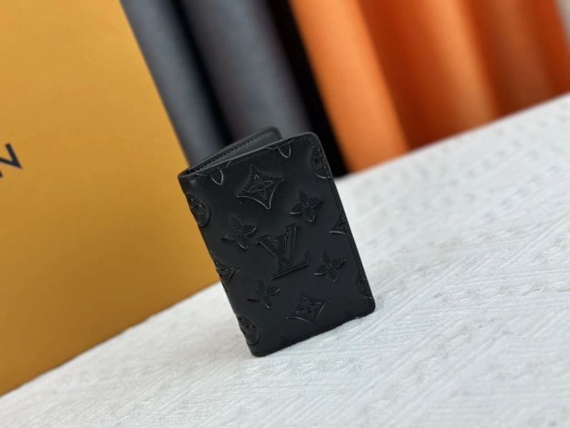 LV Wallets 4233H-0352