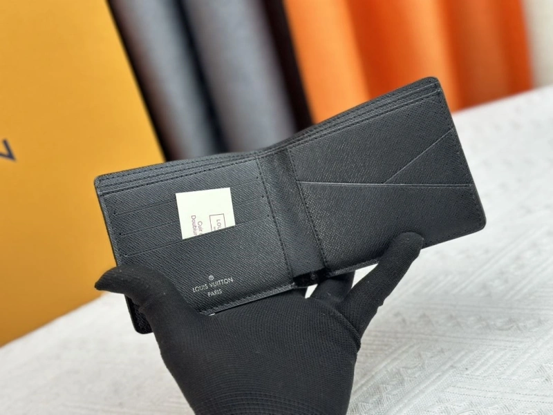 LV Wallets 4233H-0354