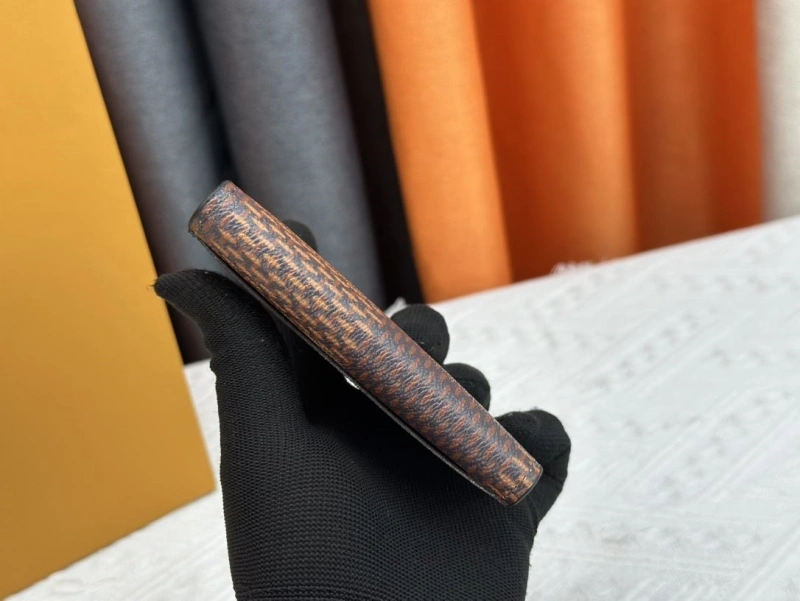 LV Wallets 4233H-0355