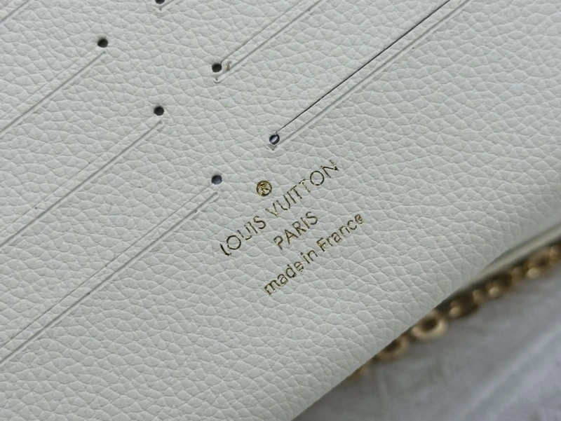 LV Wallets 4233H-0356