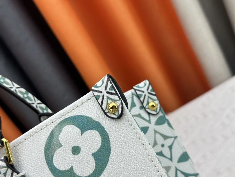 LV Shopping Bags 4233H-0376