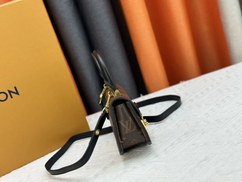 LV Top Handle Bags 4233H-0390