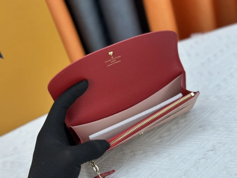 LV Wallets 4233H-0401