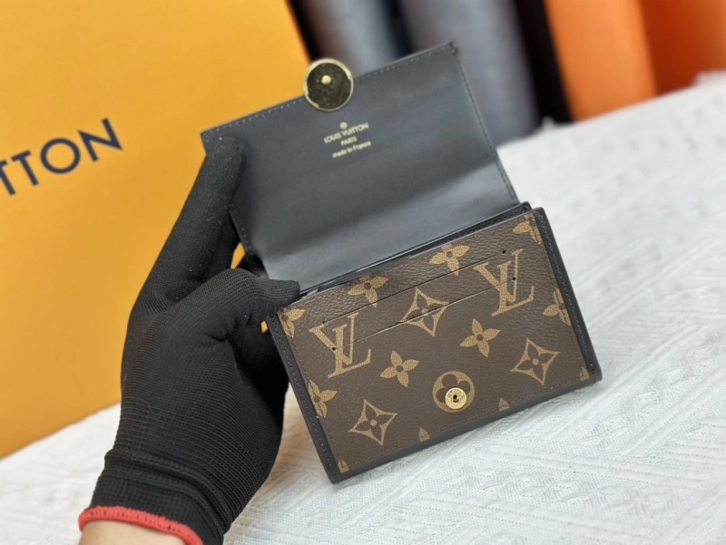 LV Wallets 4233H-0409