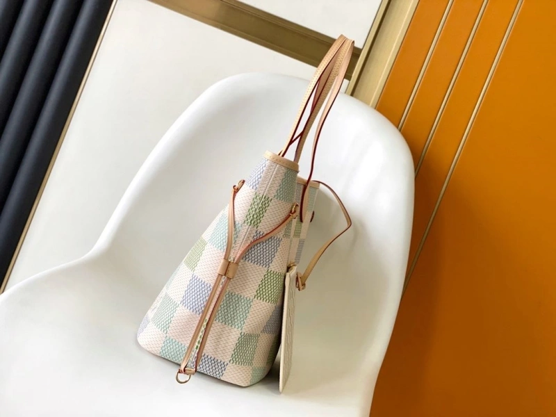 LV Shopping Bags 4233H-0440