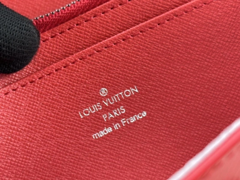 LV Wallets 4233H-0444