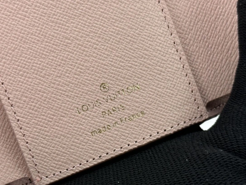 LV Wallets 4233H-0500