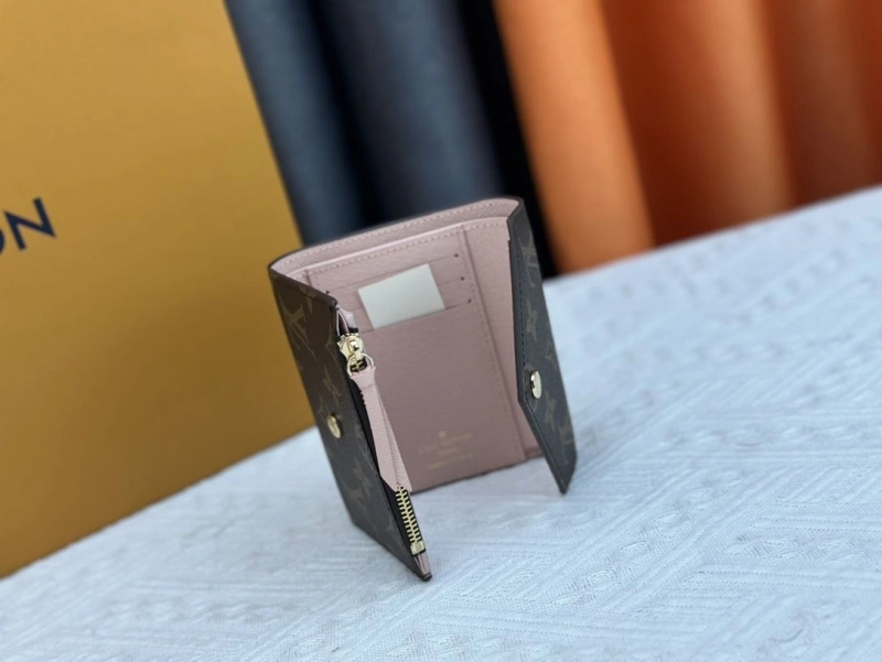 LV Wallets 4233H-0500