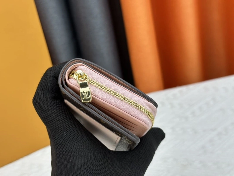 LV Wallets 4233H-0510