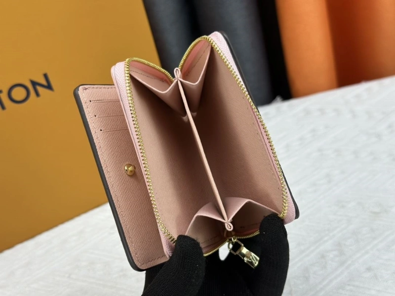 LV Wallets 4233H-0510