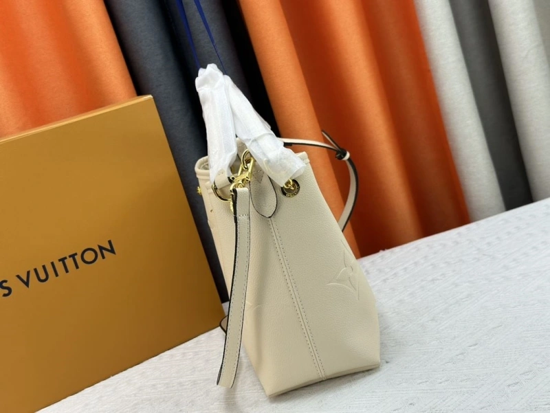 LV Shopping Bags 4233H-0517