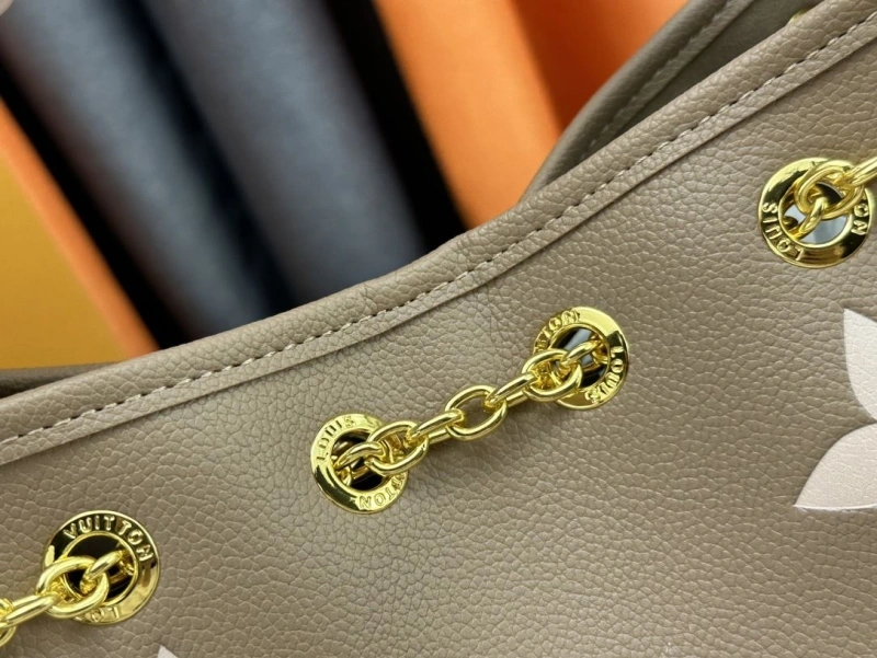 LV Shopping Bags 4233H-0518