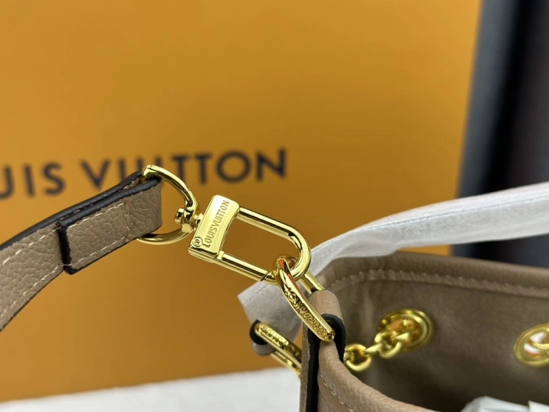 LV Shopping Bags 4233H-0518