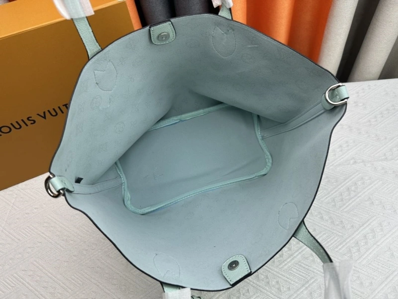 LV Shopping Bags 4233H-0524