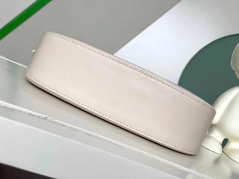 LV Top Handle Bags 4233H-0570