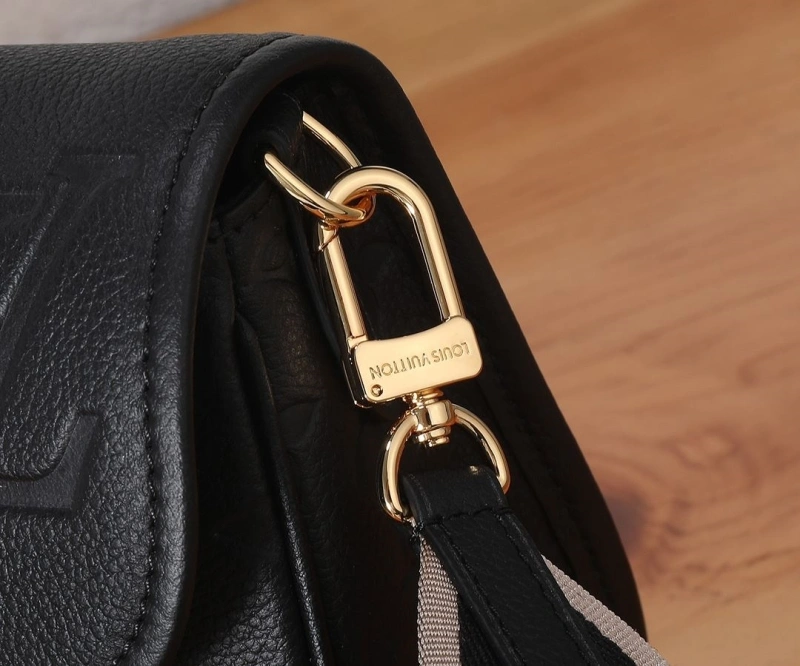 LV Satchel bags 4233H-0618