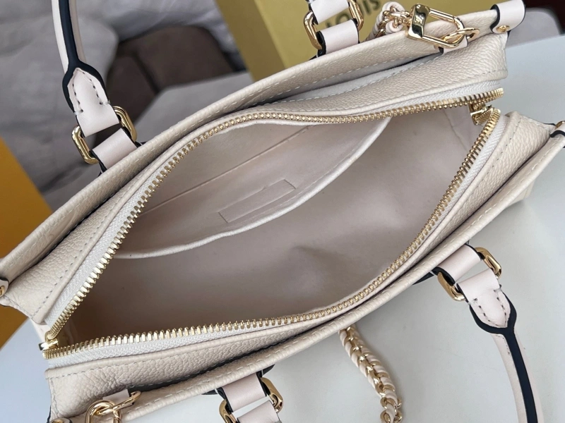 LV Shopping Bags 4233H-0746