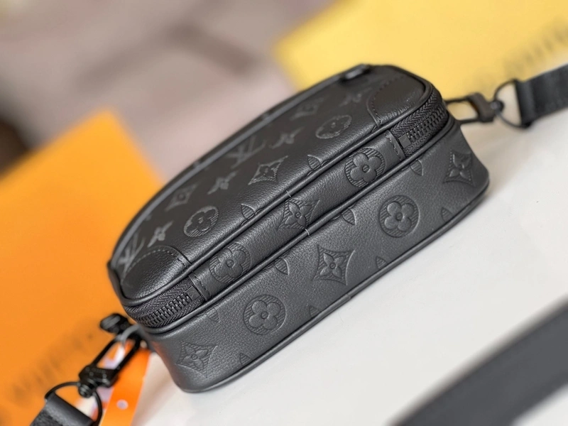 LV Satchel bags 4233H-0766