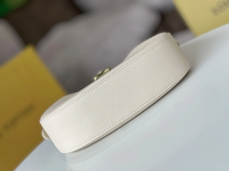 LV Top Handle Bags 4233H-0777