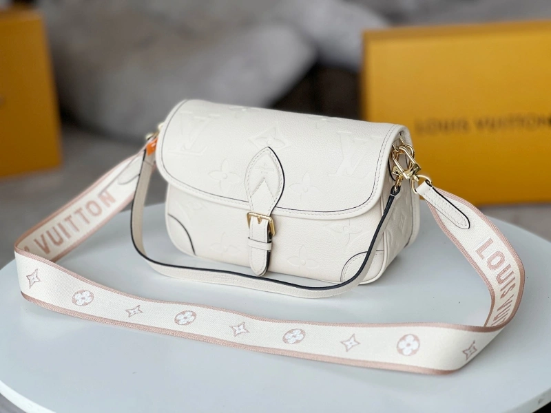 LV Satchel bags 4233H-0788