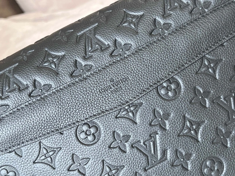 LV Satchel bags 4233H-0790