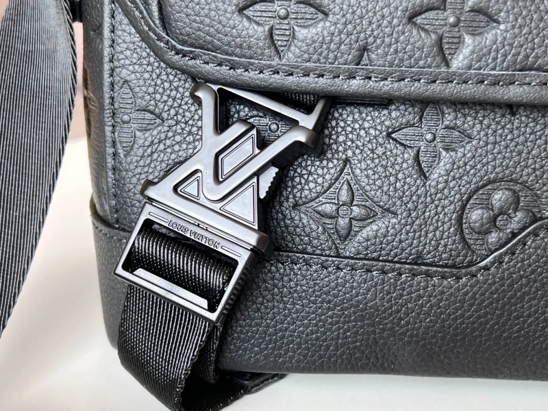 LV Satchel bags 4233H-0790