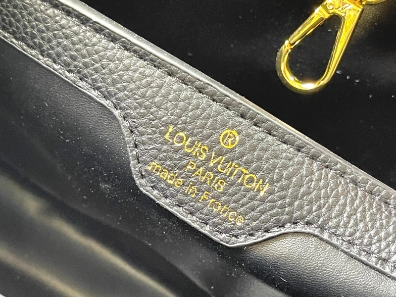 LV Capucines Bags 4233H-0841