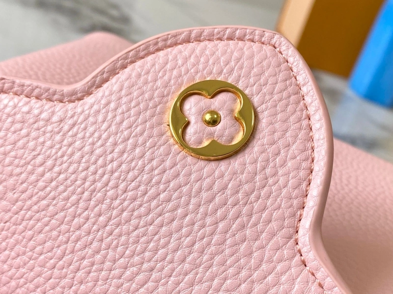 LV Capucines Bags 4233H-0842