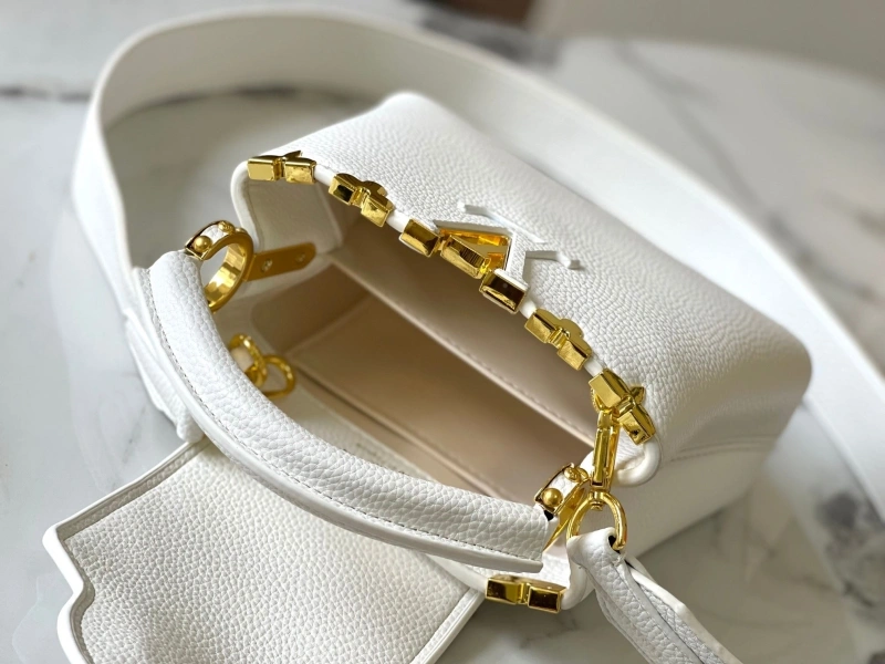 LV Capucines Bags 4233H-0847