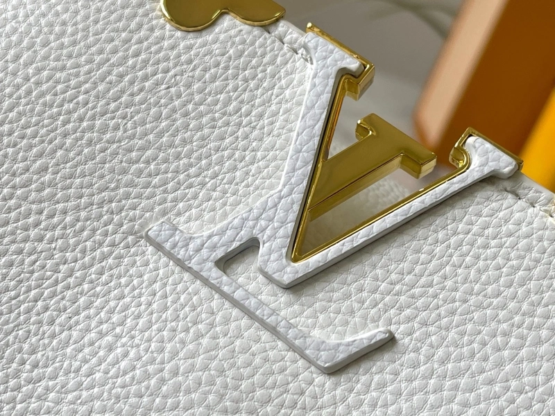 LV Capucines Bags 4233H-0848