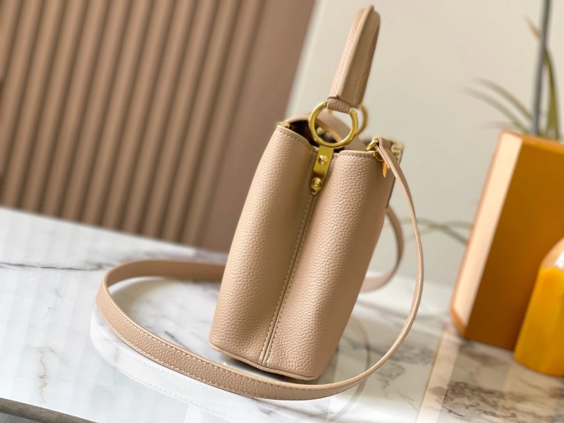 LV Capucines Bags 4233H-0851