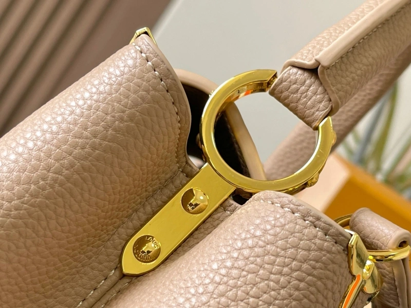 LV Capucines Bags 4233H-0851