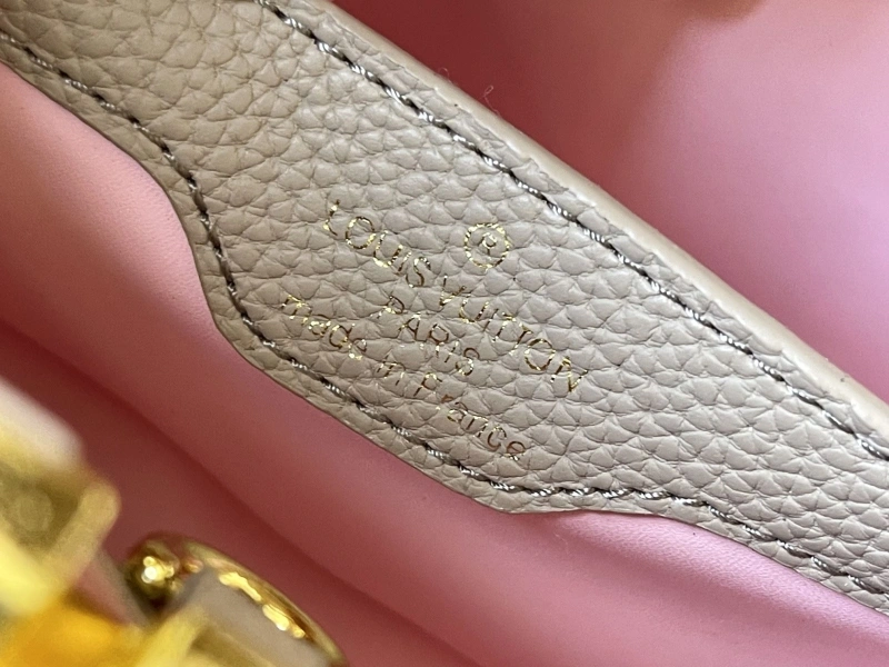 LV Capucines Bags 4233H-0859