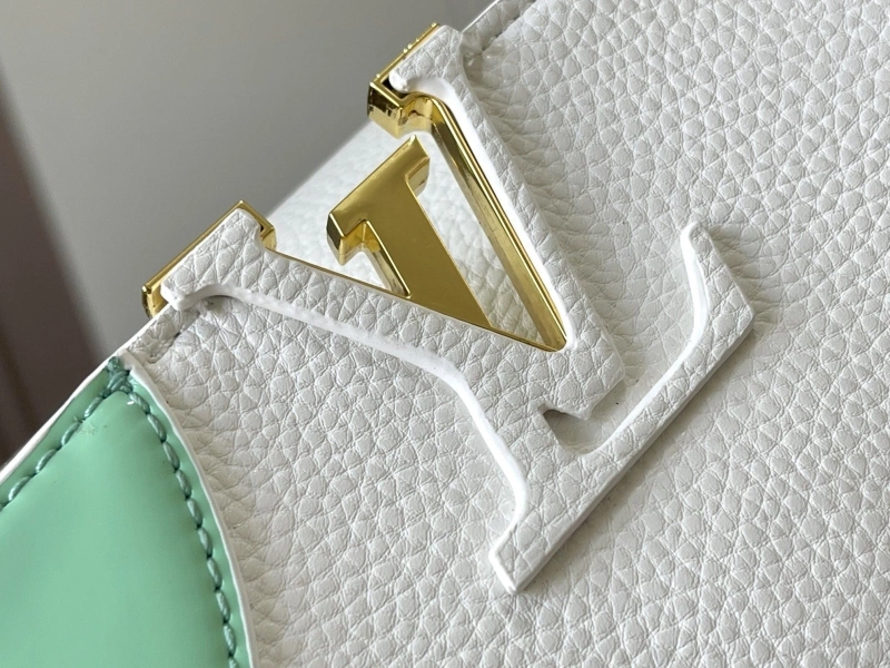 LV Capucines Bags 4233H-0861