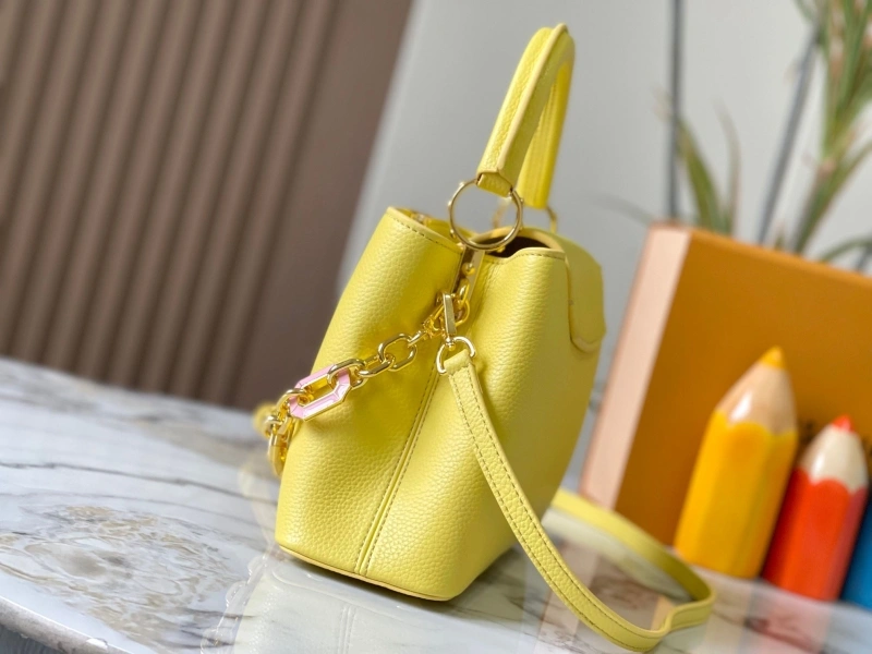 LV Capucines Bags 4233H-0872