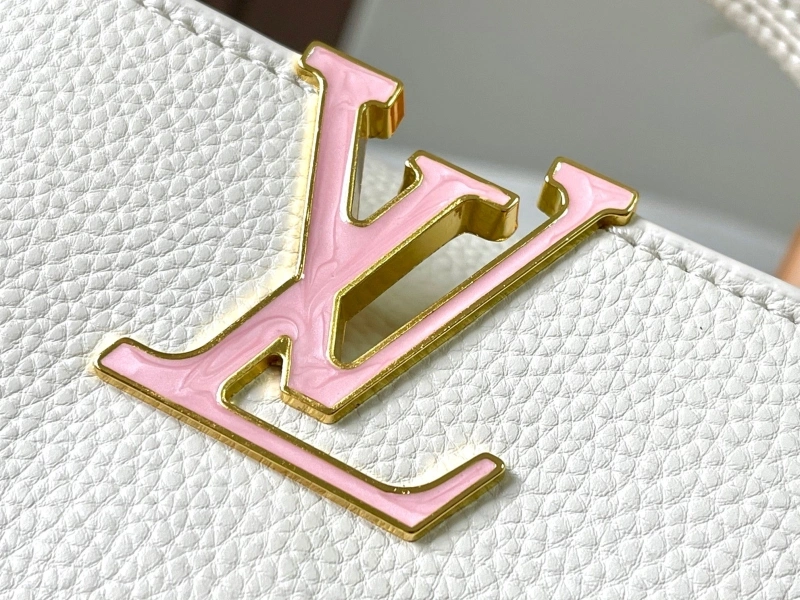 LV Capucines Bags 4233H-0873