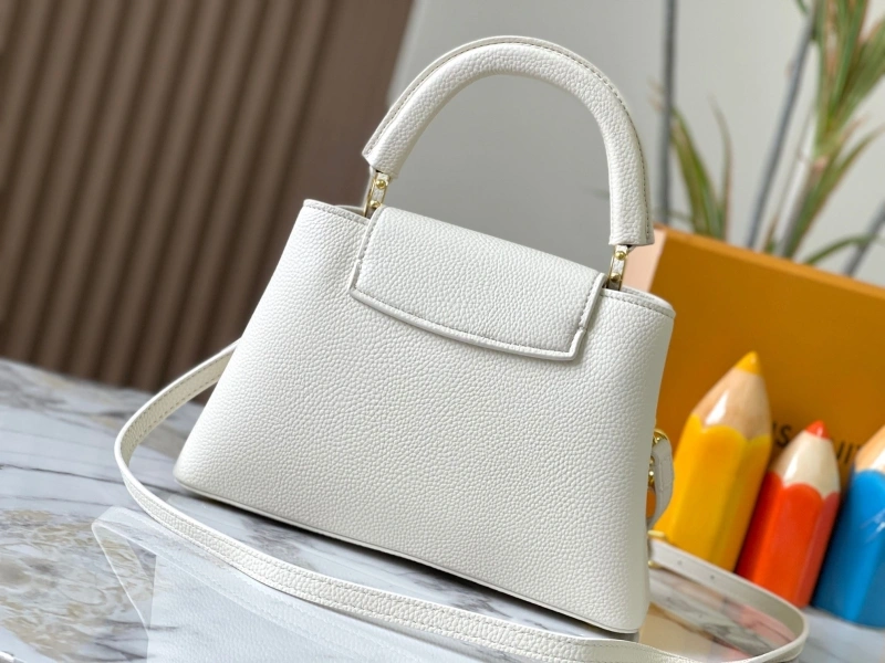 LV Capucines Bags 4233H-0874