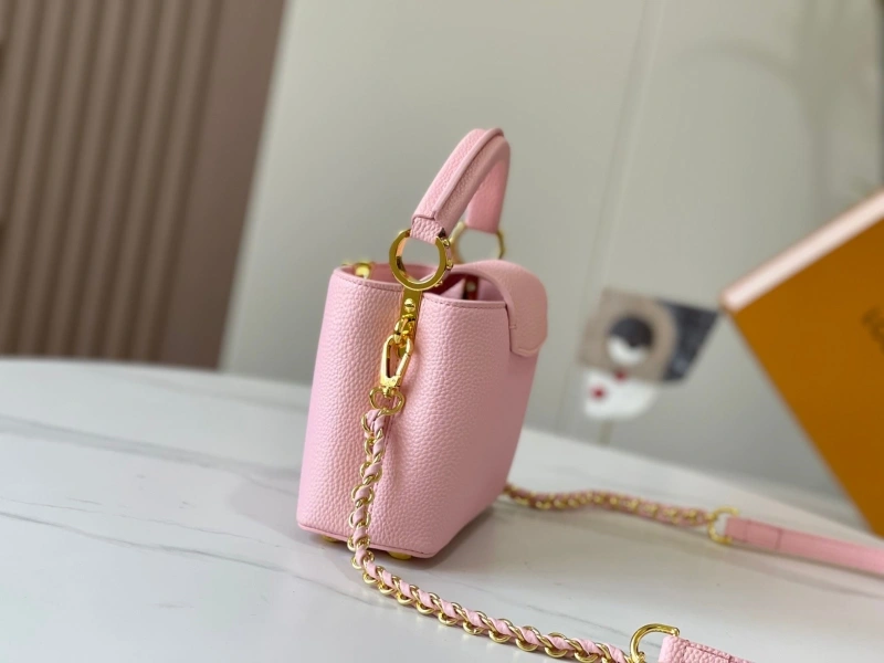 LV Capucines Bags 4233H-0882