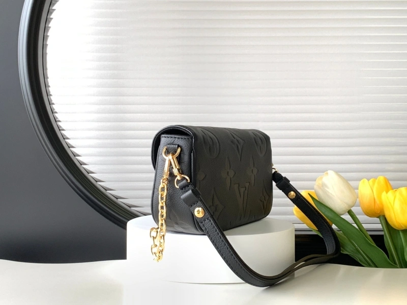 LV Satchel bags 4233H-0894