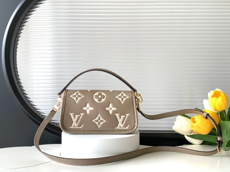 LV Satchel bags 4233H-0898