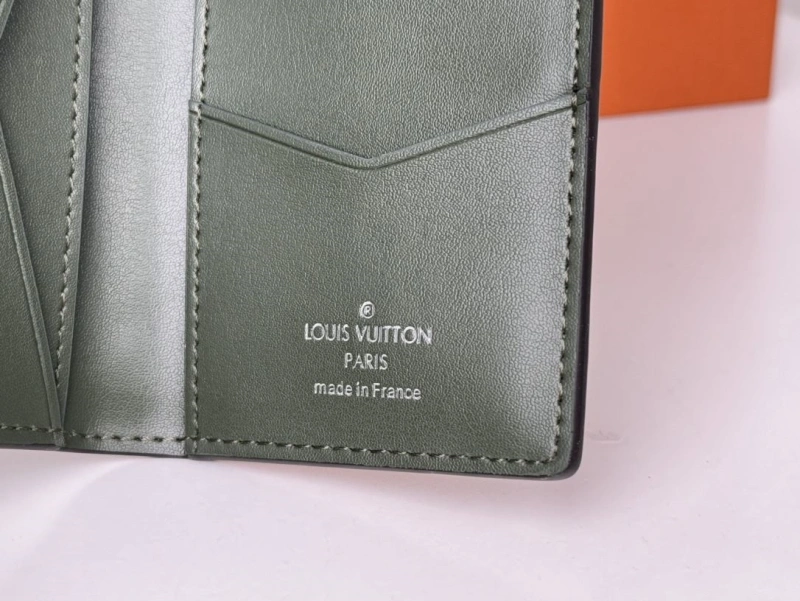LV Wallets 4233H-0908