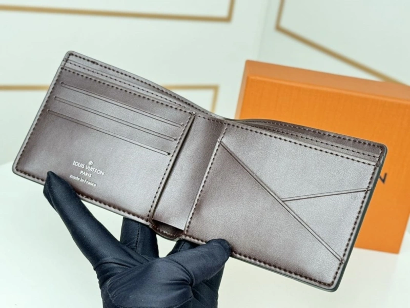 LV Wallets 4233H-0910