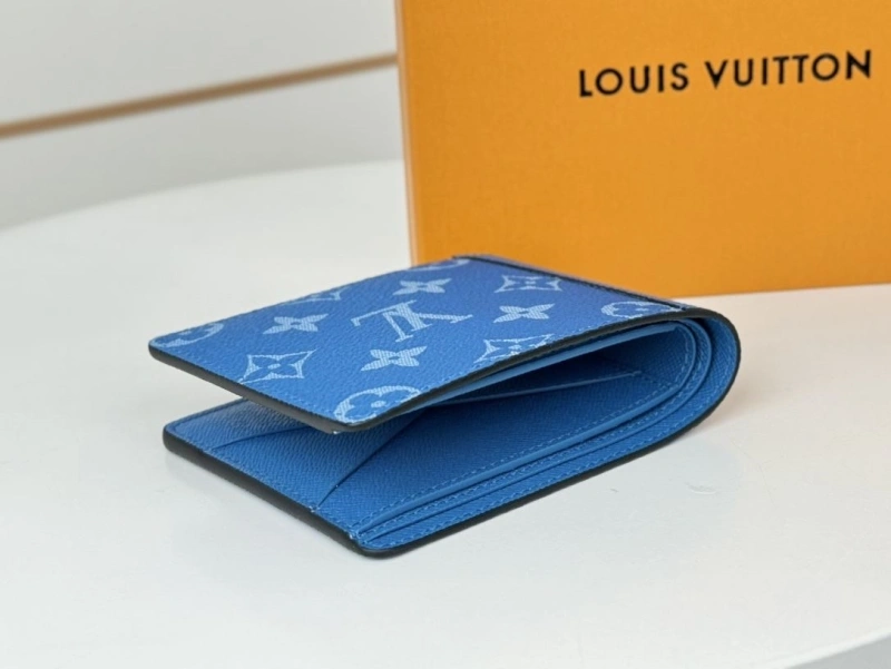 LV Wallets 4233H-0913