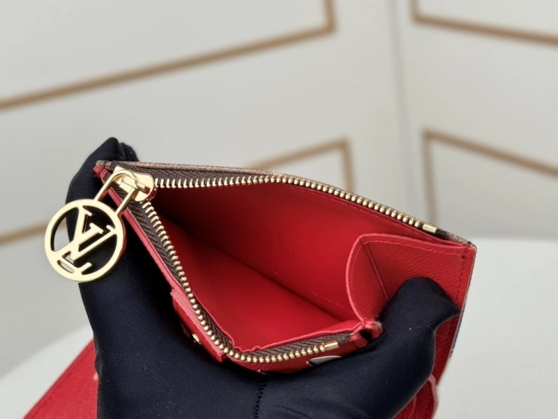 LV Wallets 4233H-0915