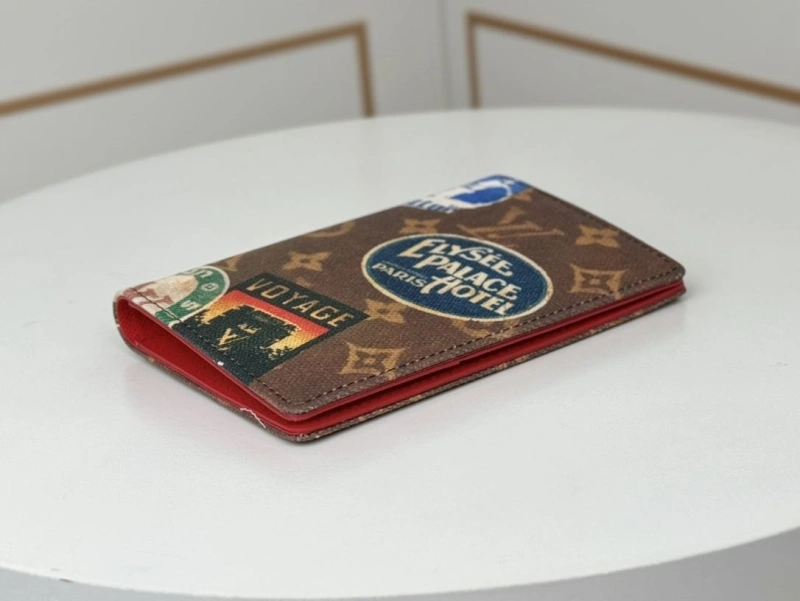 LV Wallets 4233H-0916