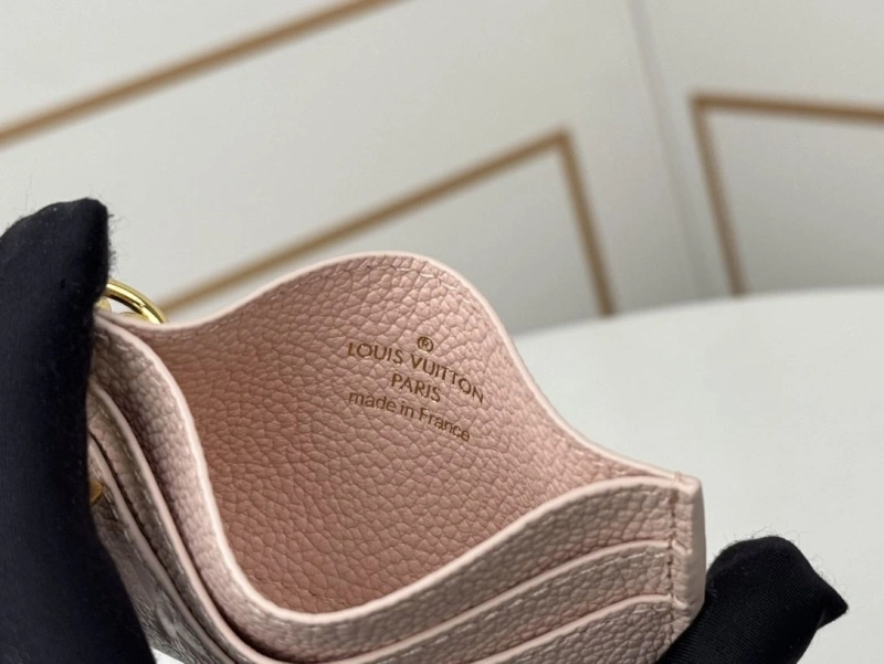 LV Wallets 4233H-0921