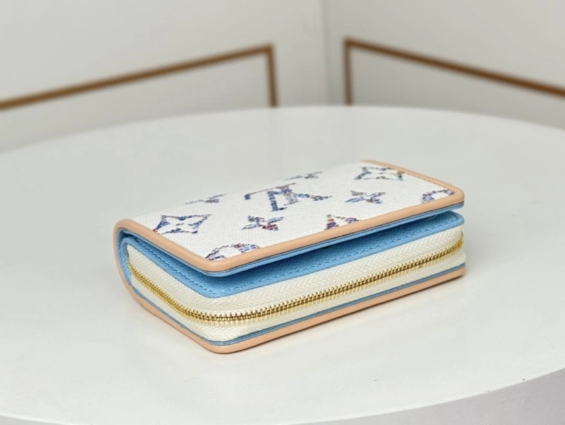 LV Wallets 4233H-0929