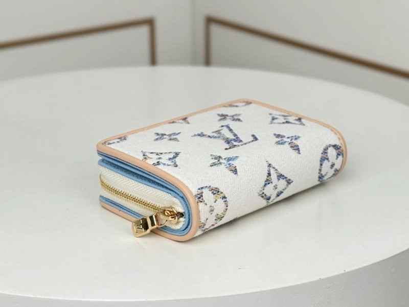 LV Wallets 4233H-0929